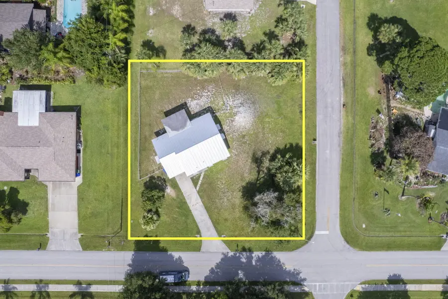 273 Easy Street, Sebastian, FL 32958 - #2