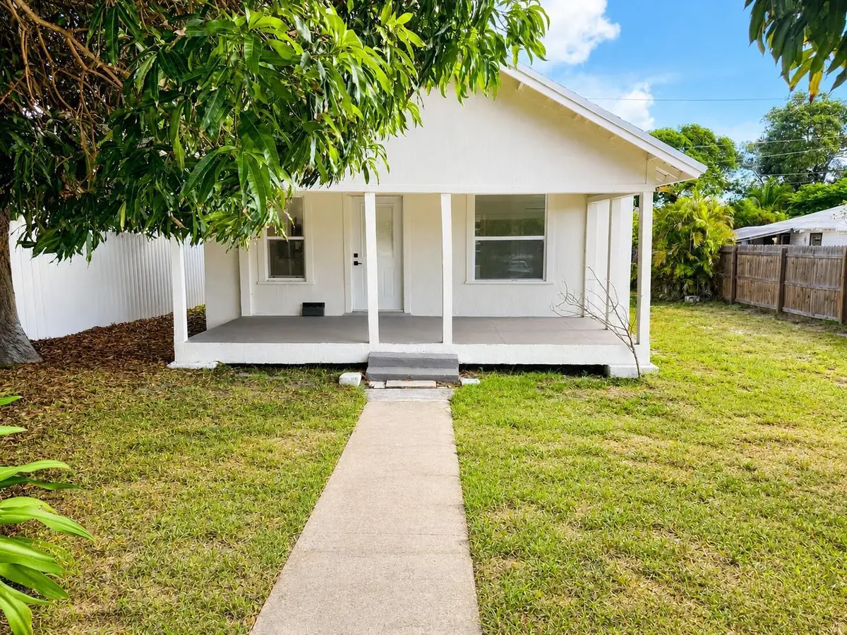 719 Tuscaloosa Street, West Palm Beach, FL 33405 - #1