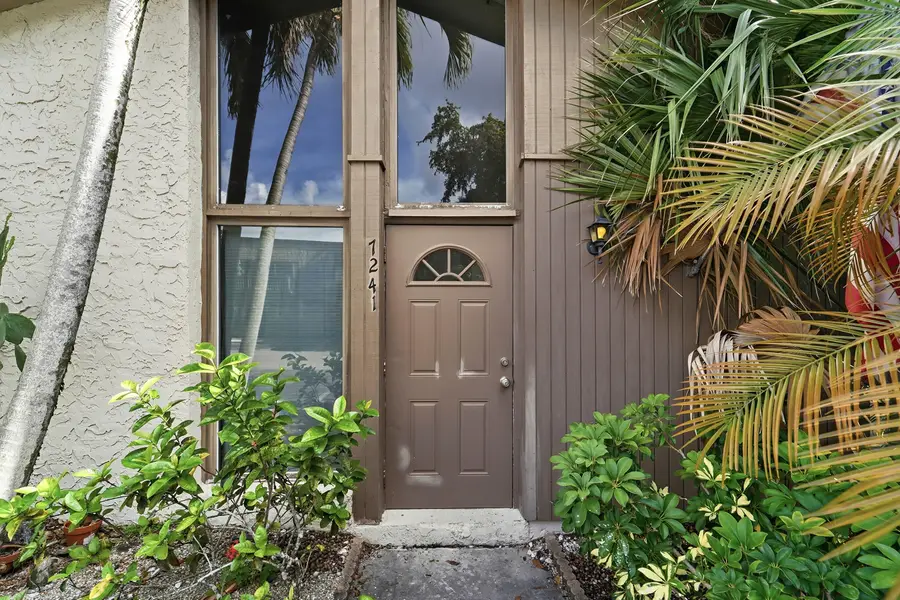 7241 W Sunrise Boulevard, Plantation, FL 33313 - #2