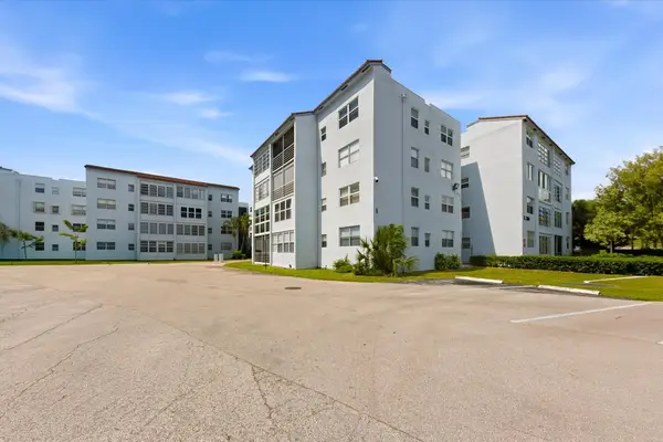 2860 Somerset Drive #412k, Lauderdale Lakes, FL 33311