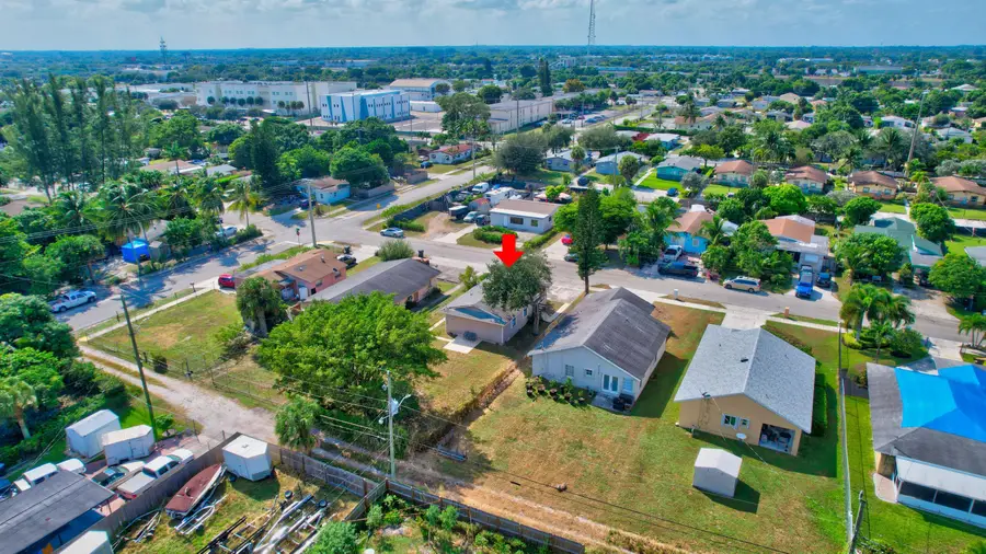 237 SW 11th Avenue, Delray Beach, FL 33444 - #2