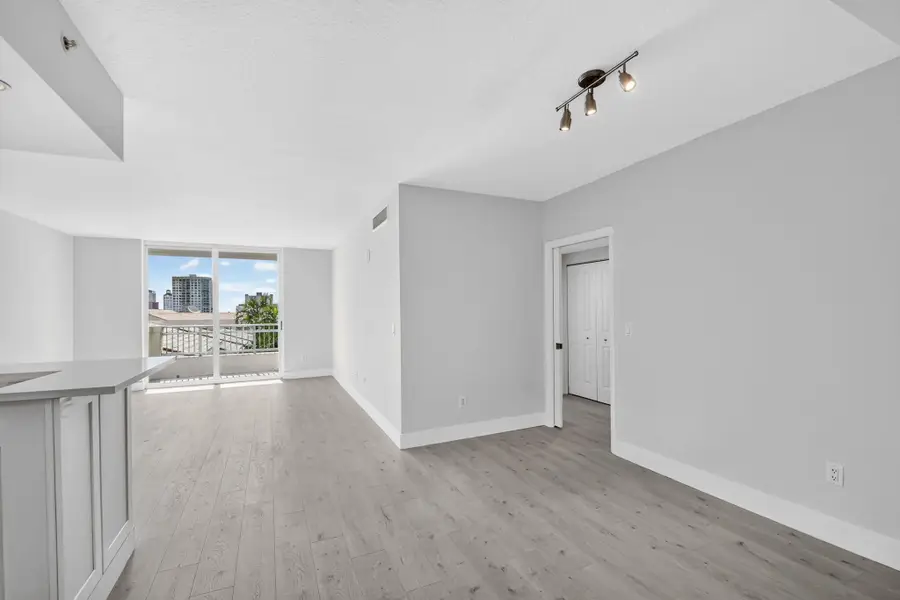 403 S Sapodilla Avenue #409, West Palm Beach, FL 33401 - #3