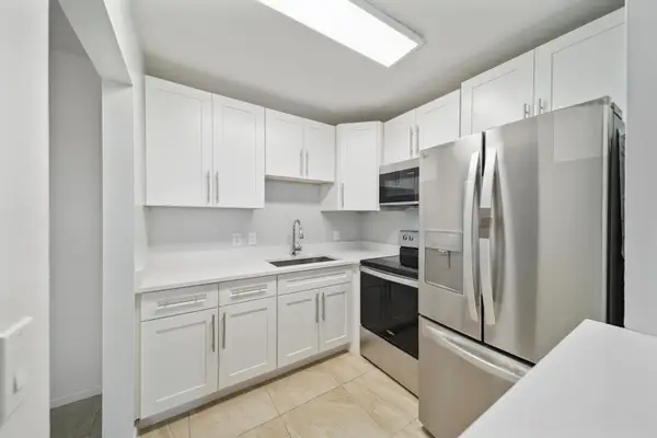 114 Northampton F #114, West Palm Beach, FL 33417