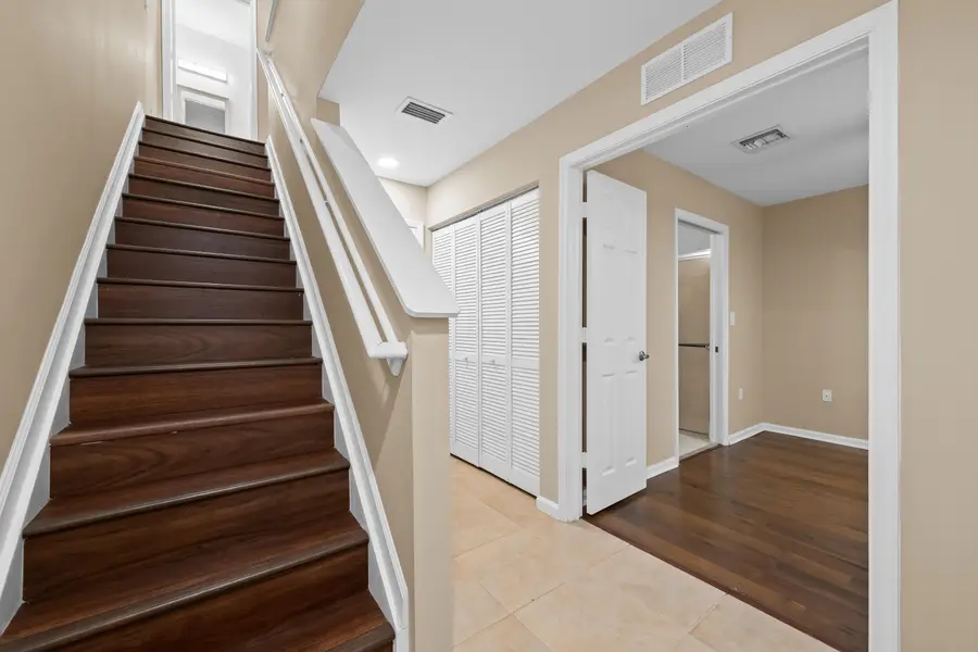1033 NE 17th Way #905, Fort Lauderdale, FL 33304 - #3