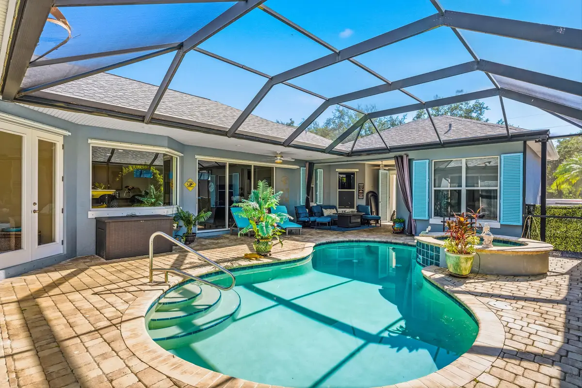 228 Oak Hammock Circle Sw, Vero Beach, FL 32962 - #1