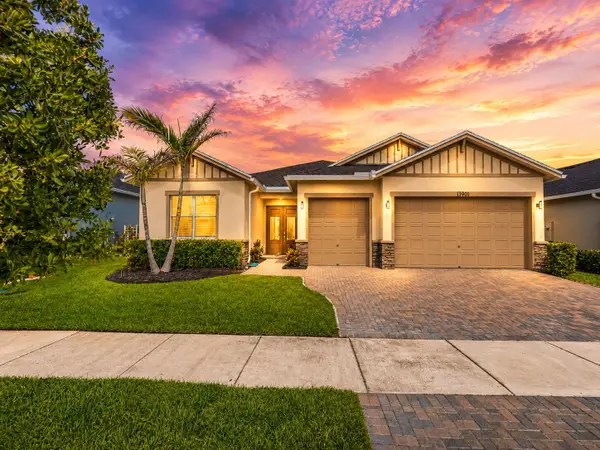 13901 SE Riversway Street, Port St Lucie, FL 34984