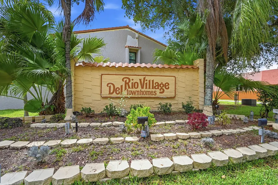 4012 Del Rio Way, Sunrise, FL 33351 - #2