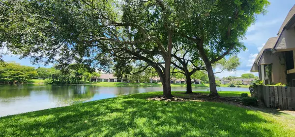 3575 NW 94th Avenue #8d, Sunrise, FL 33351