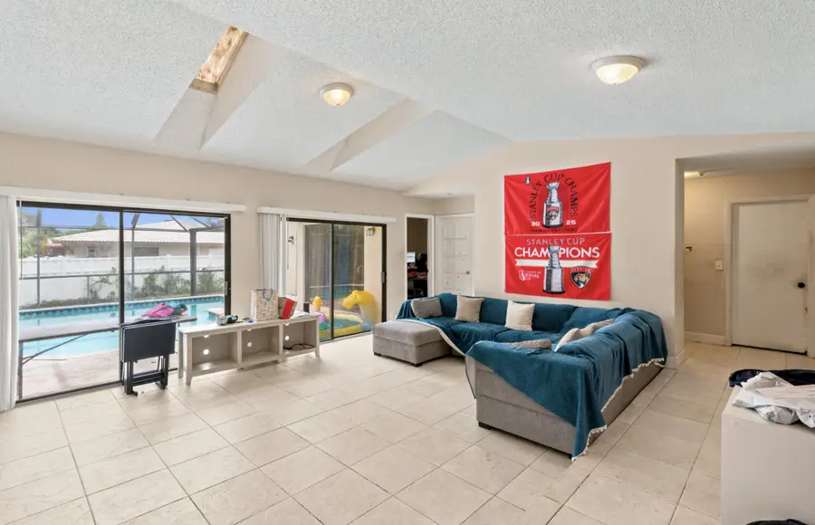 4409 NW 112th Avenue, Coral Springs, FL 33065 - #2