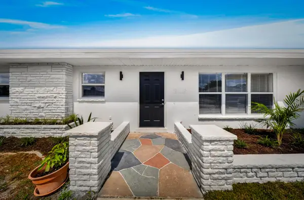 216 W Arbor Avenue, Port St Lucie, FL 34952