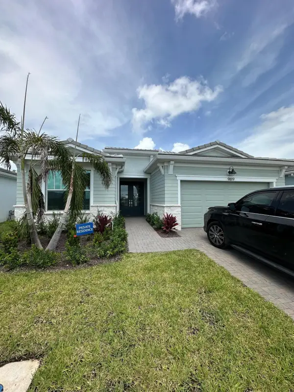 9819 SW Veronese Drive, Port St Lucie, FL 34987