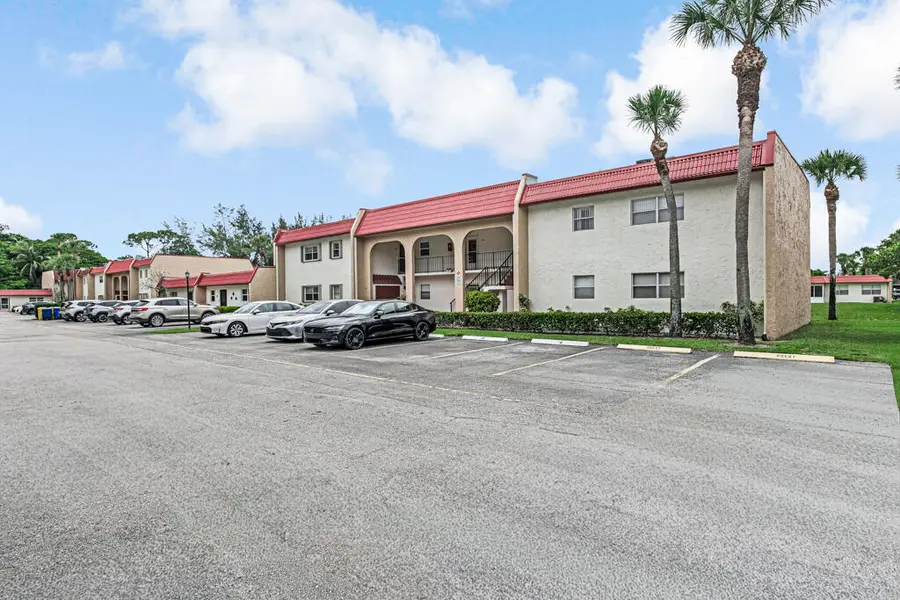 216 Lake Dora Drive, West Palm Beach, FL 33411 - #2