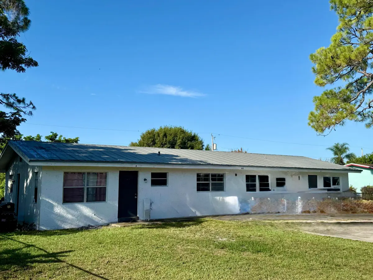 805 S Lake Drive, Fort Pierce, FL 34982 - #1