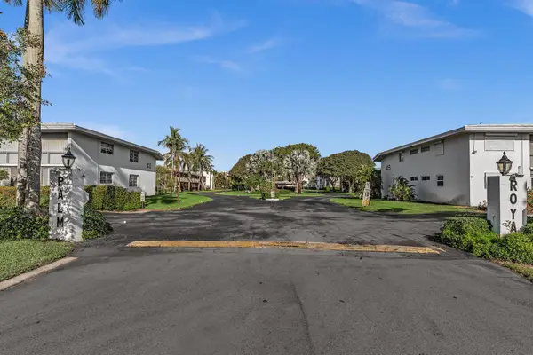 40 SE 13th Street #A2, Boca Raton, FL 33432