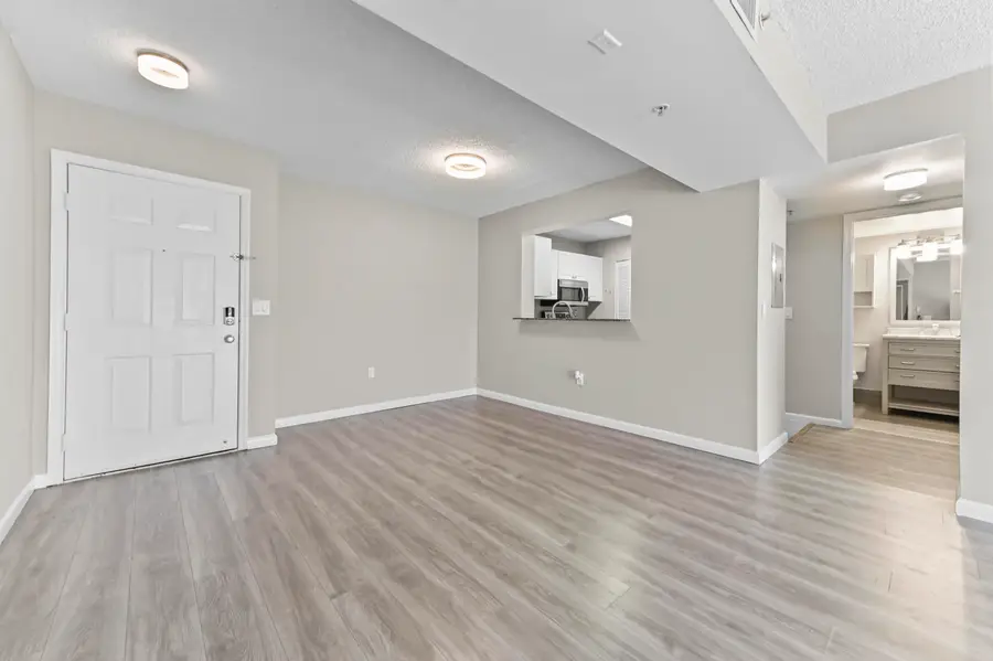 2711 Ocean Club Boulevard #207, Hollywood, FL 33019 - #3