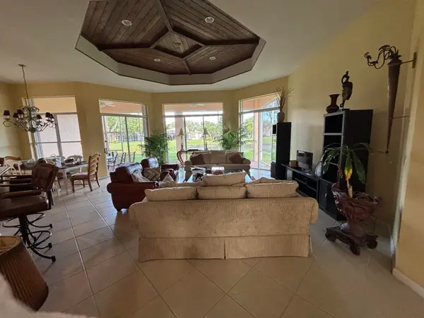 5305 Brooklawn Terrace, Boynton Beach, FL 33437