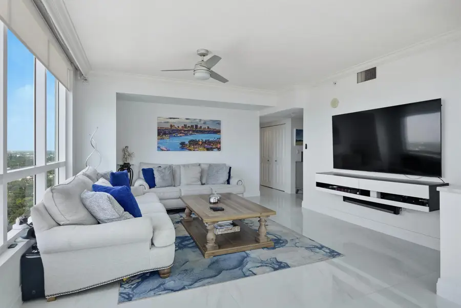 600 W Las Olas Boulevard #1808s, Fort Lauderdale, FL 33312 - #3