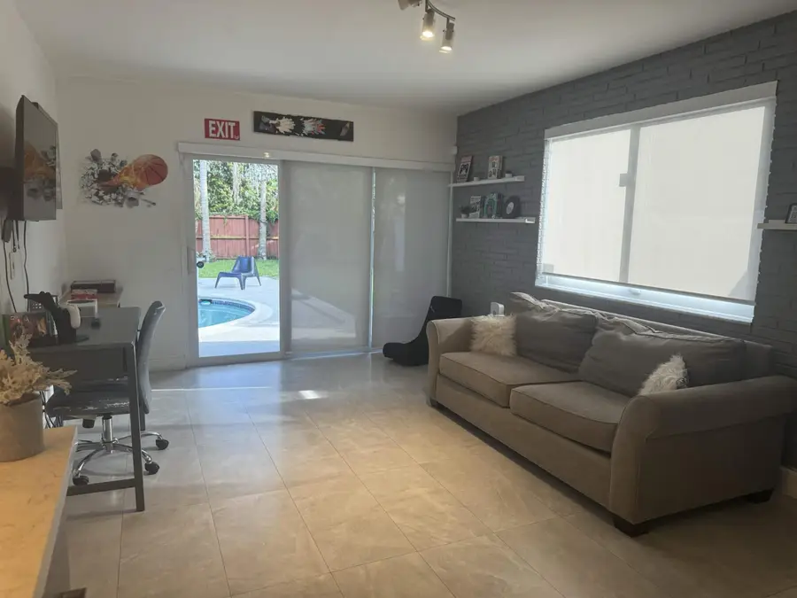 5424 Garfield Street, Hollywood, FL 33021 - #3