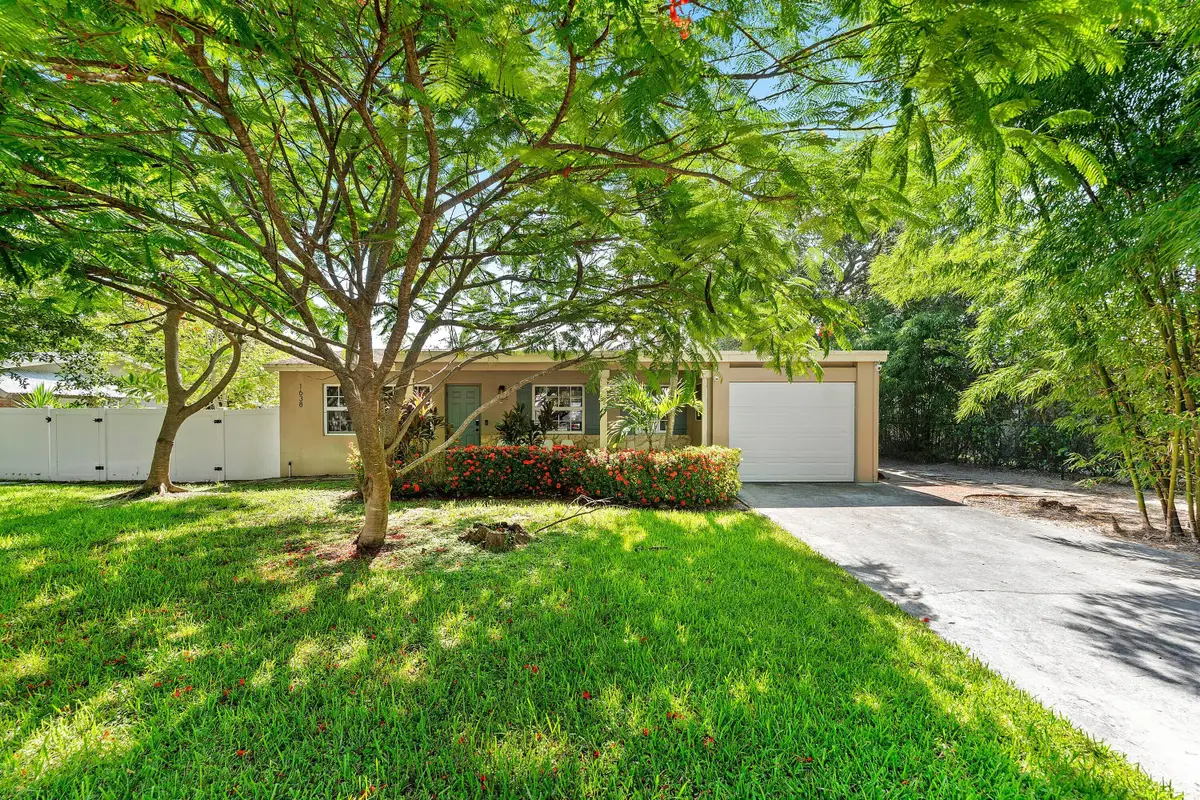 1638 NE 3rd Avenue, Delray Beach, FL 33444 - #1