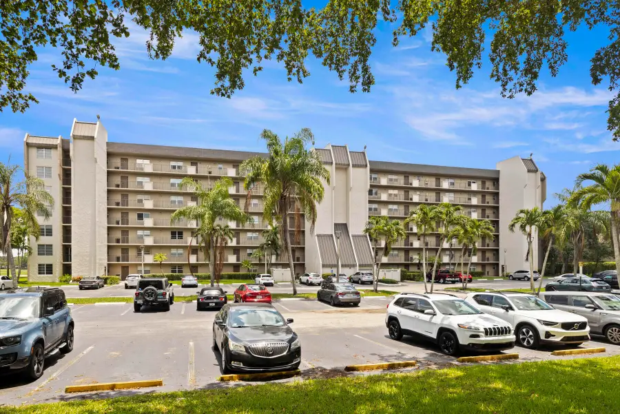 3150 W Rolling Hills Circle #709, Davie, FL 33328 - #2