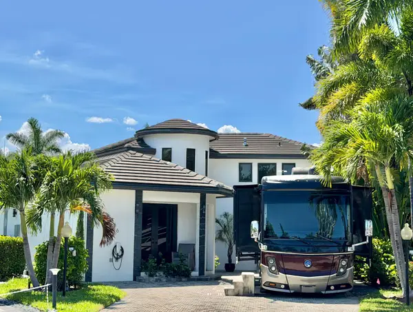 486 S Cortez Drive Circle S #486, Margate, FL 33068