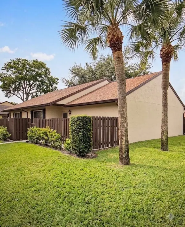 1017 Green Pine Boulevard #H, West Palm Beach, FL 33409