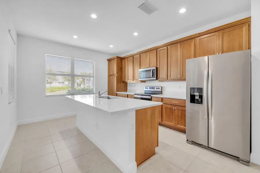 540 Sanderling Circle, Deerfield Beach, FL 33442 - #2