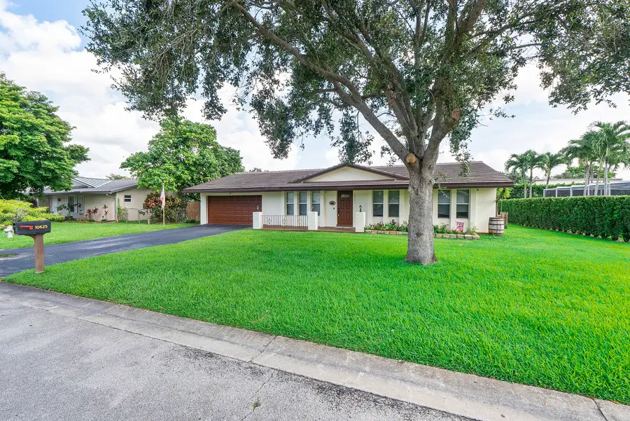 10625 NW 37th Street, Coral Springs, FL 33065 - #2