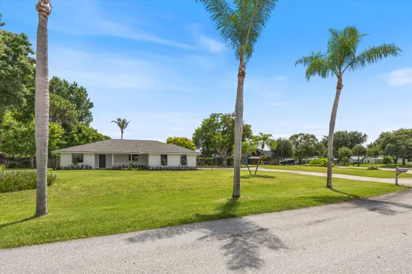 621 NE Town Terrace, Jensen Beach, FL 34957