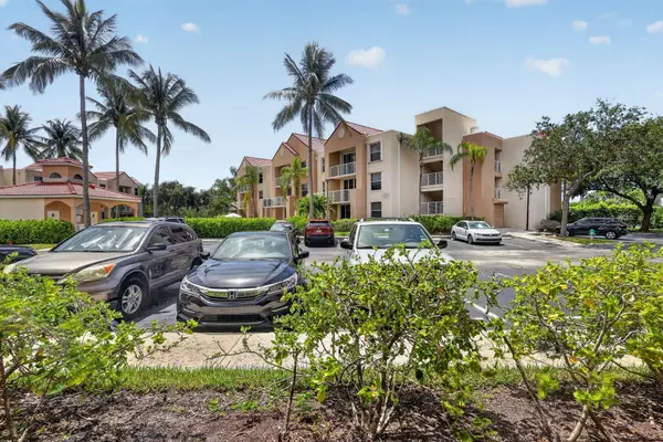 2731 Ocean Club Boulevard, Hollywood, FL 33019