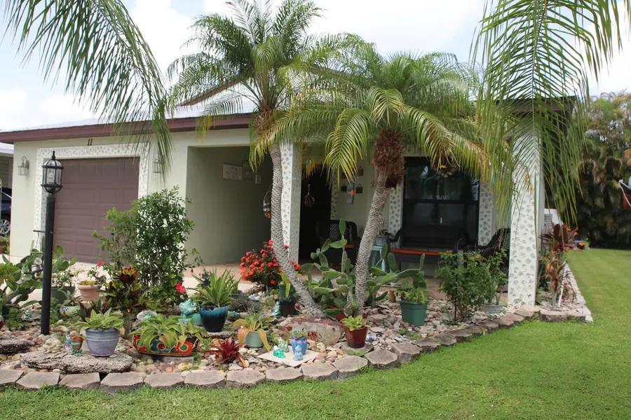11 SE Flamenco Way, Port Saint Lucie, FL 34952 - #2