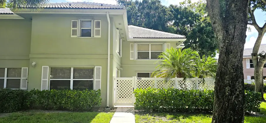 1919 Hartford Court, West Palm Beach, FL 33409 - #2