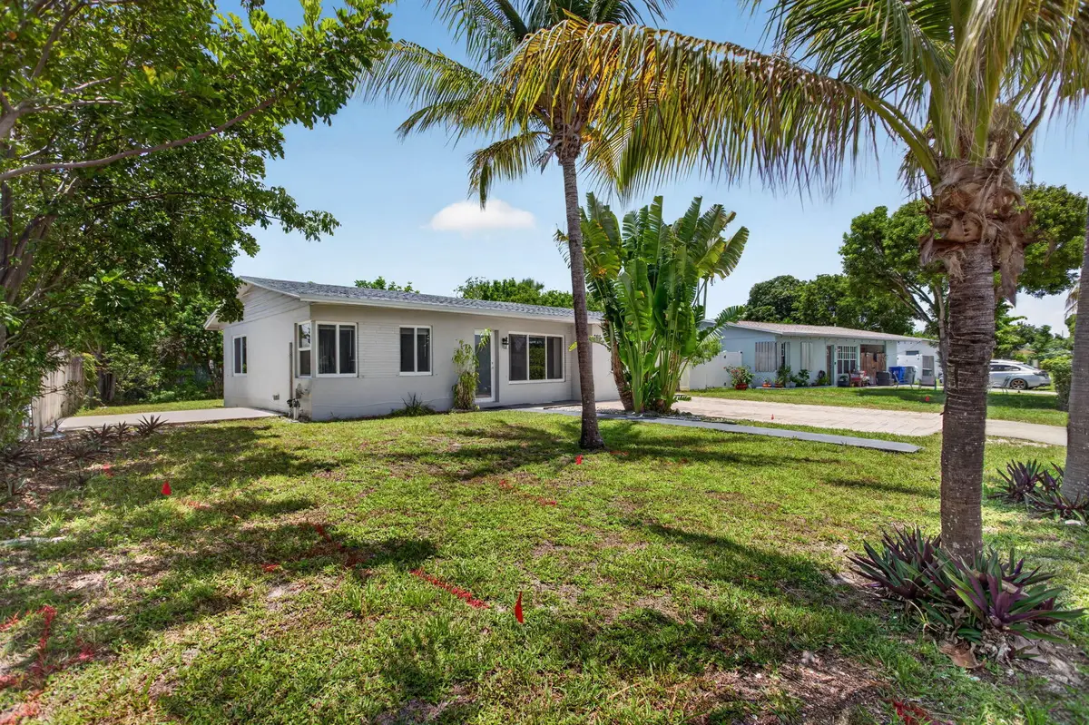 2811 NE 9th Terrace, Pompano Beach, FL 33064 - #1