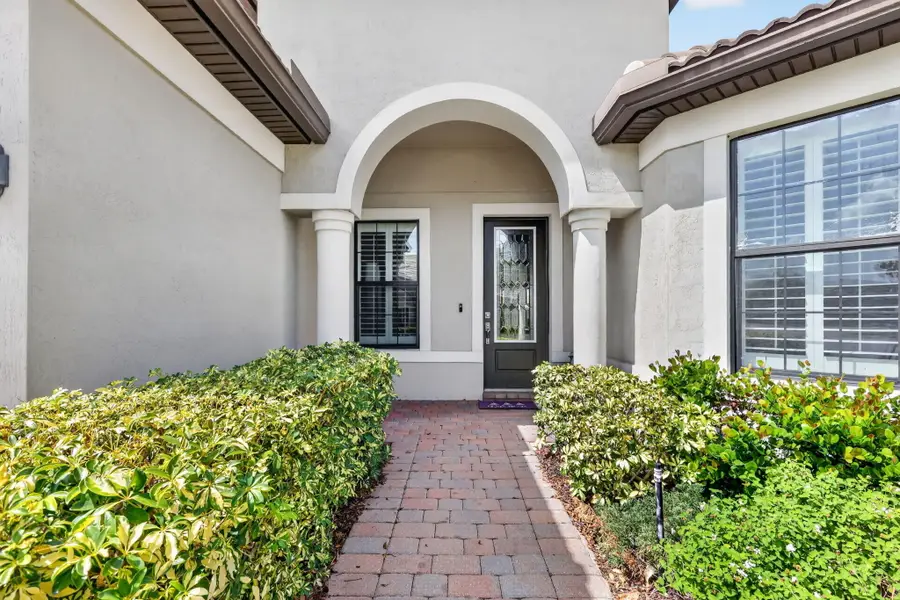 604 SE Monteiro Drive, Port Saint Lucie, FL 34984 - #3