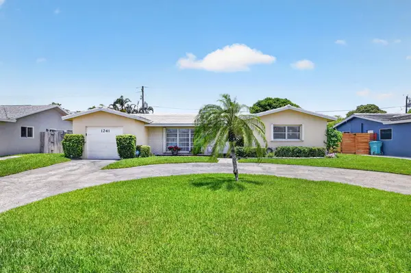1241 SW 28th Avenue, Boynton Beach, FL 33426