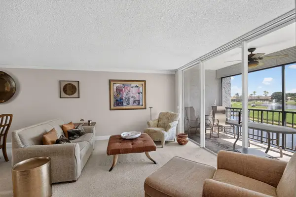 4539 Luxemburg Court #205, Lake Worth, FL 33467