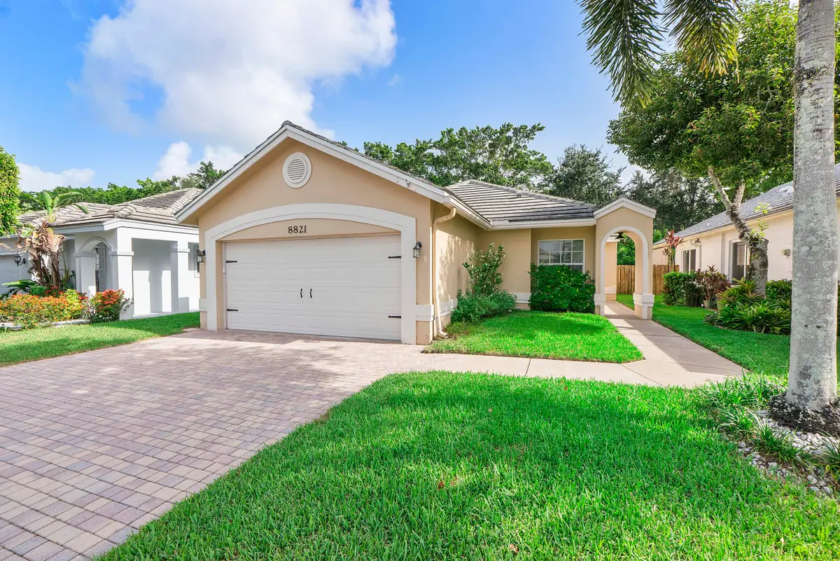 8821 Lake Park Circle N, Davie, FL 33328 - #1