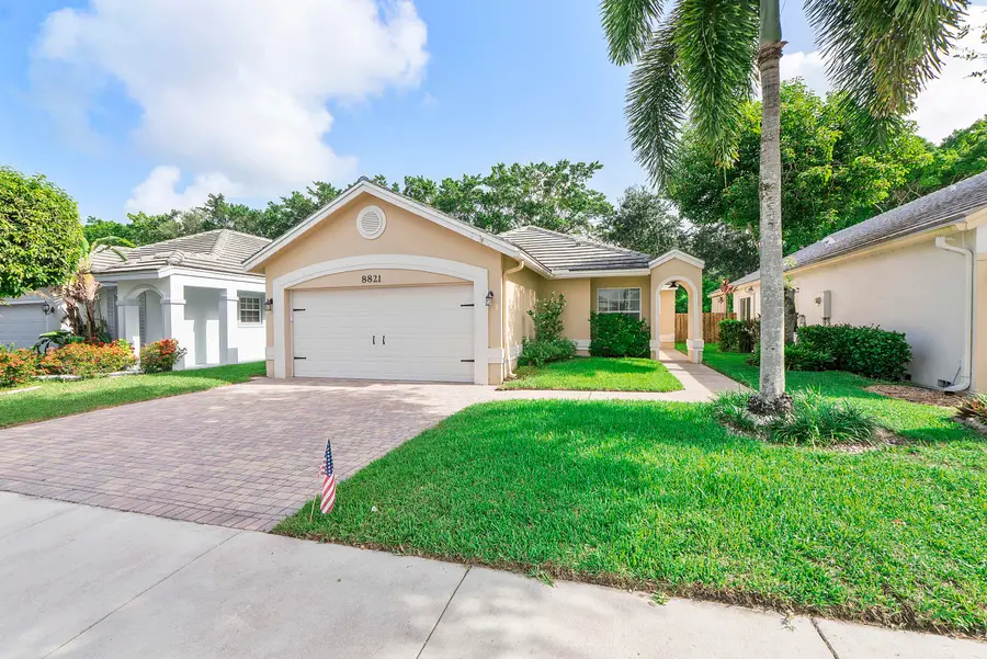 8821 Lake Park Circle N, Davie, FL 33328 - #2
