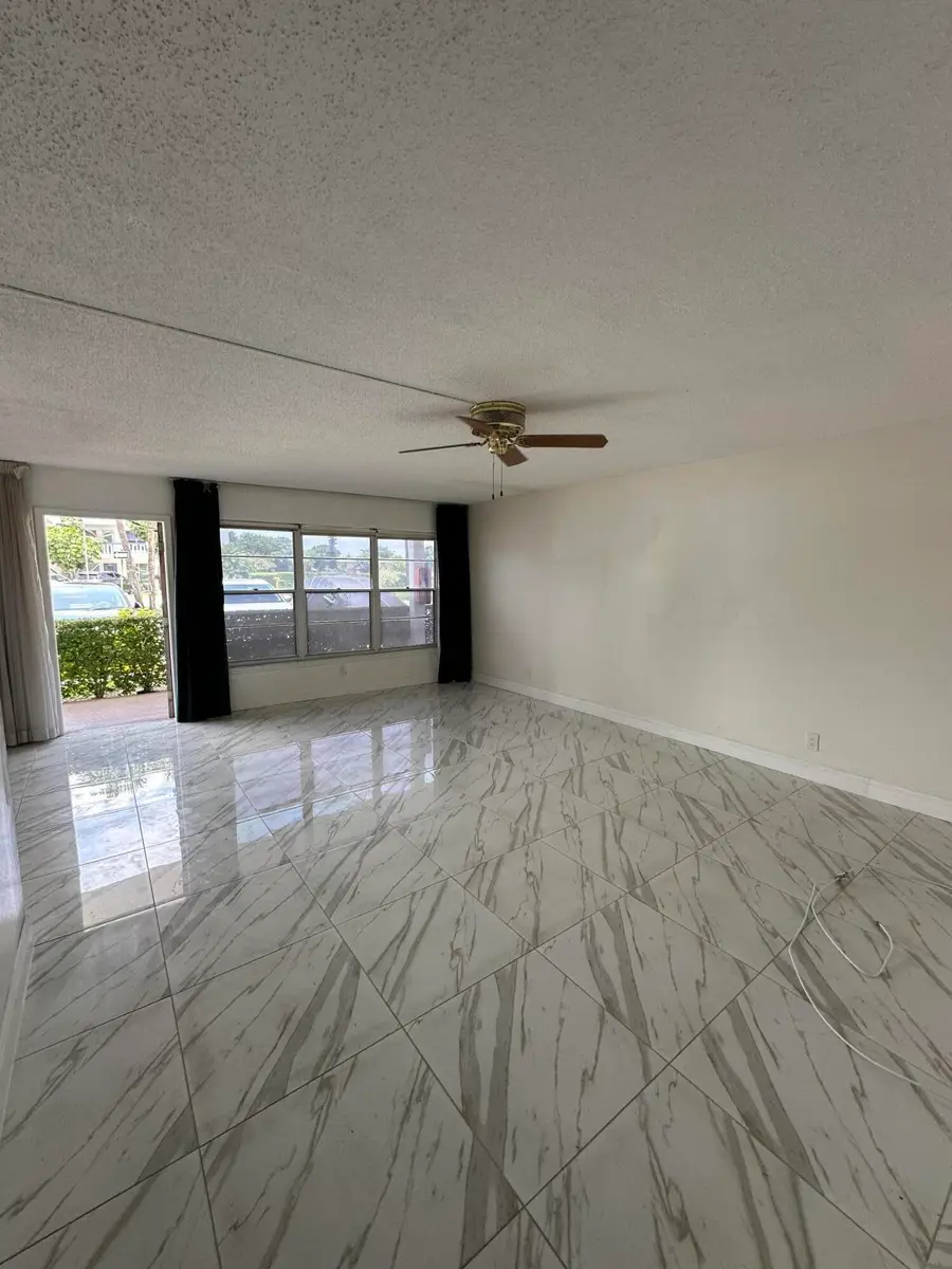 103 Greenbrier C, West Palm Beach, FL 33417 - #3