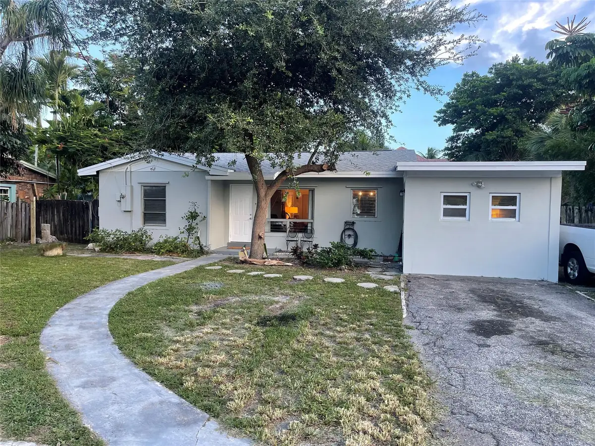 904 SE 12th Street, Fort Lauderdale, FL 33316 - #1