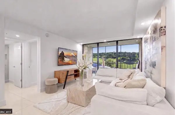 6797 Willow Wood Drive #6056, Boca Raton, FL 33434
