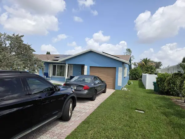 8111 NW 100th Terrace Nw, Tamarac, FL 33321