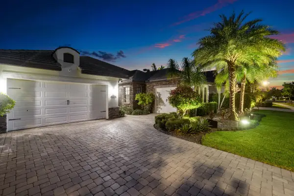 9316 Grand Prix Lane, Boynton Beach, FL 33472