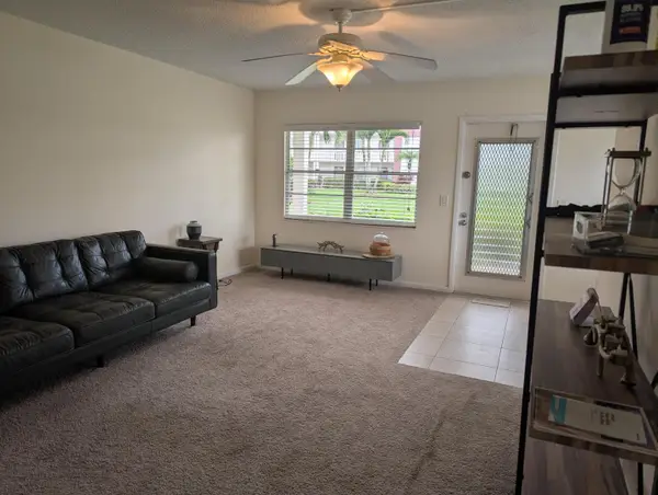 589 Fanshaw O #589, Boca Raton, FL 33434