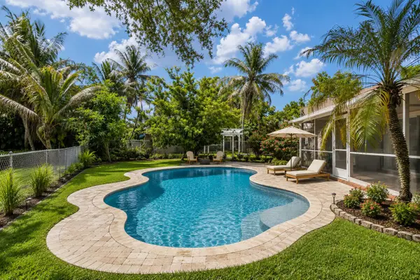 3930 NW 79th Way, Davie, FL 33024