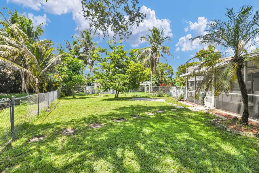 3930 NW 79th Way, Hollywood, FL 33024 - #2