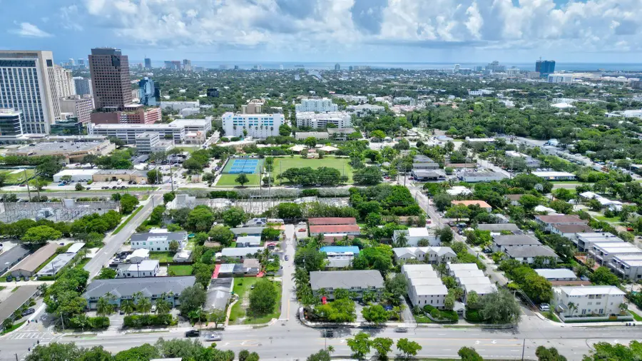 804 SW 4th Avenue, Fort Lauderdale, FL 33315 - #3