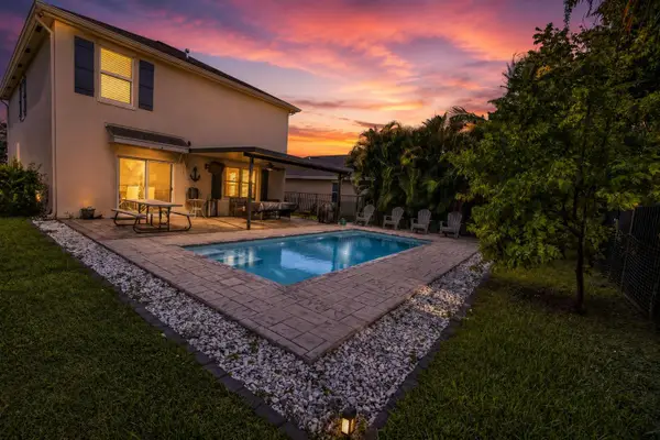 3758 Whitney Park Lane, Greenacres, FL 33463