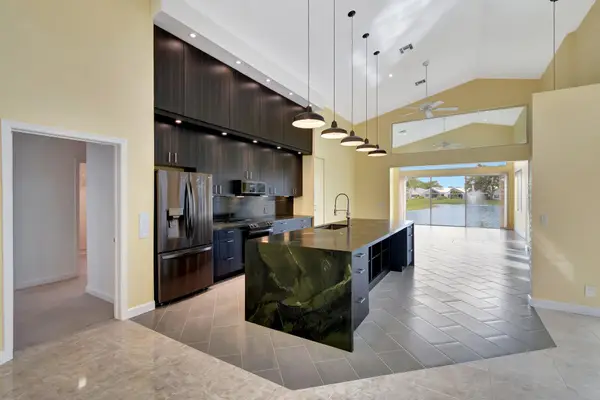 11922 Fountainside Circle, Boynton Beach, FL 33437