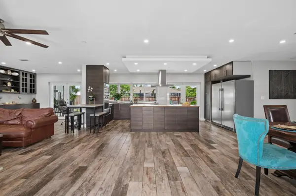 4601 W Hawthorne Circle, Hollywood, FL 33021